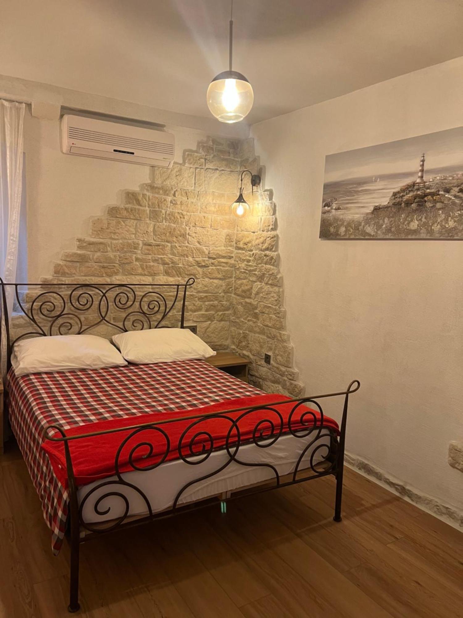 Apartment Nikolina Trogir Exterior photo