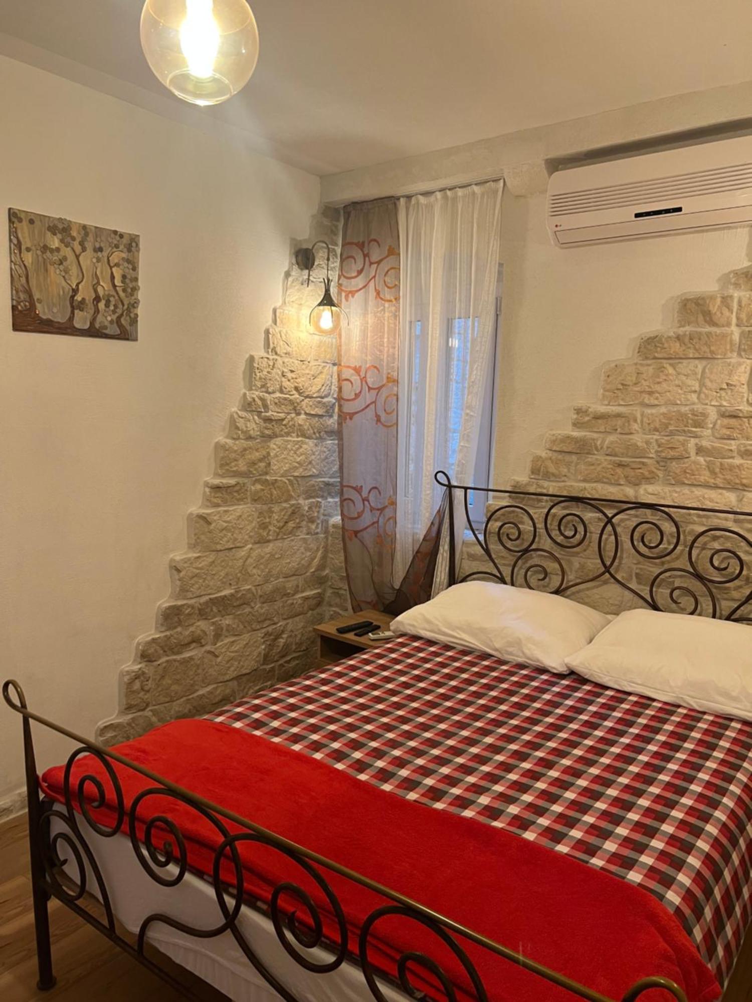 Apartment Nikolina Trogir Exterior photo