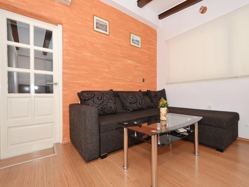 Apartment Nikolina Trogir Exterior photo